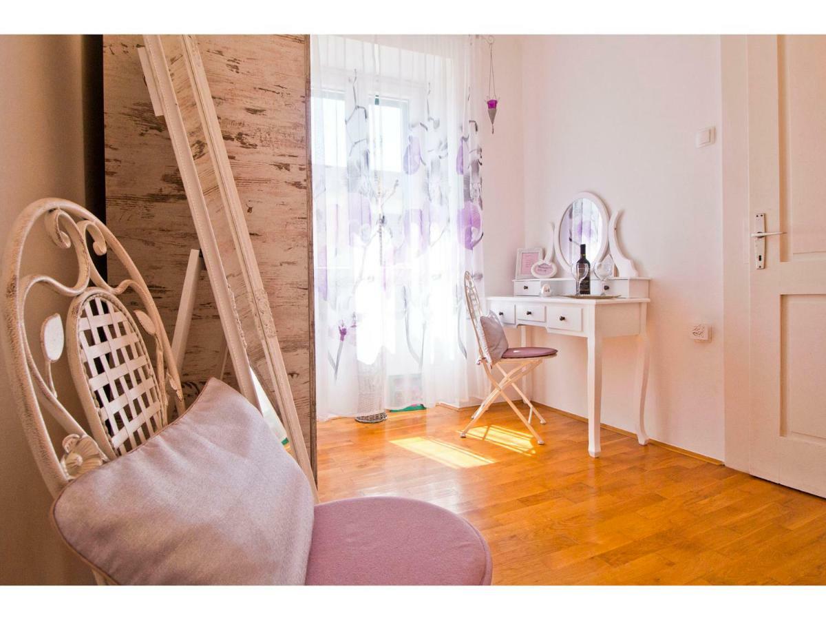 Double A Split Apartment Екстериор снимка