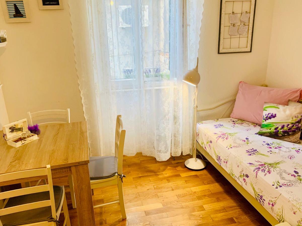 Double A Split Apartment Екстериор снимка