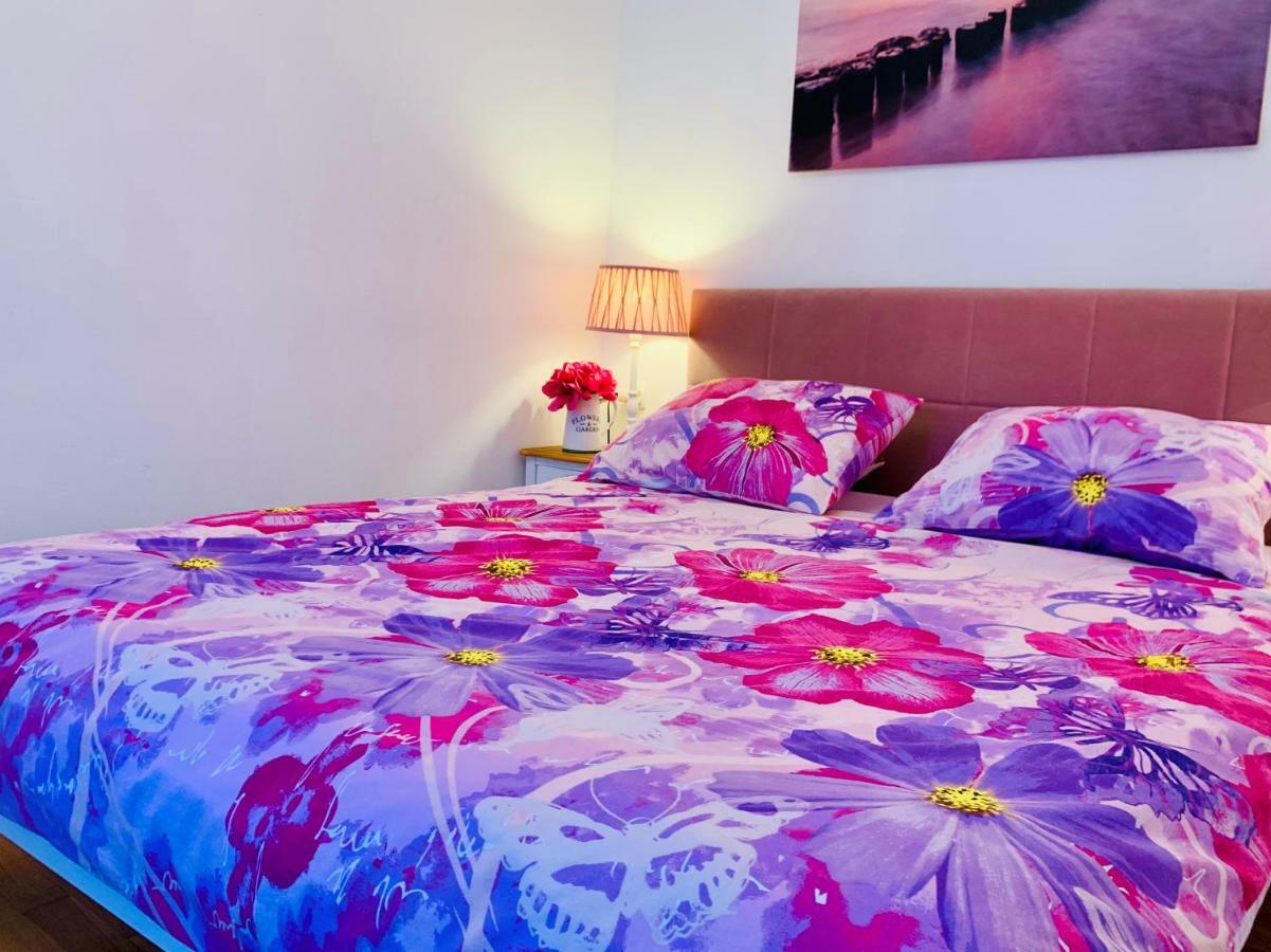 Double A Split Apartment Екстериор снимка